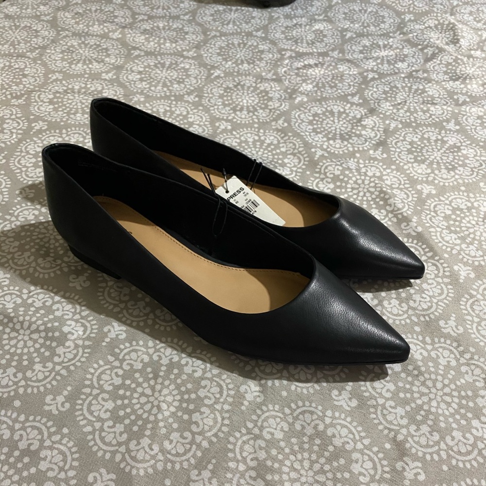 NWT Express black flats